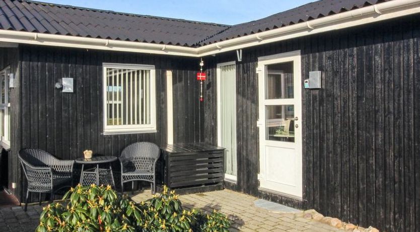 Photo of "Grit" - 650m from the sea