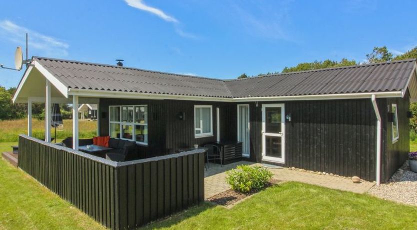 Photo of "Grit" - 650m from the sea