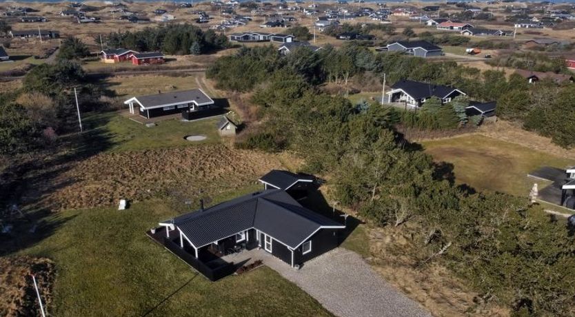 Photo of "Grit" - 650m from the sea