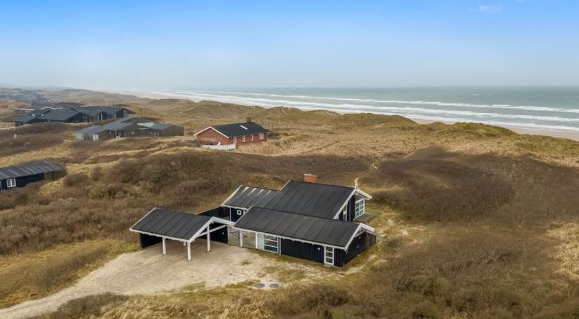 Photo of "Heralde" - 60m from the sea