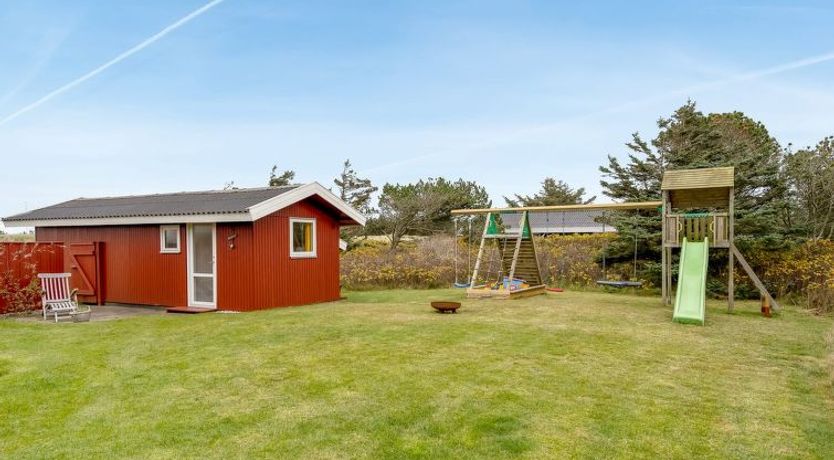 Photo of "Sannie" - 500m from the sea