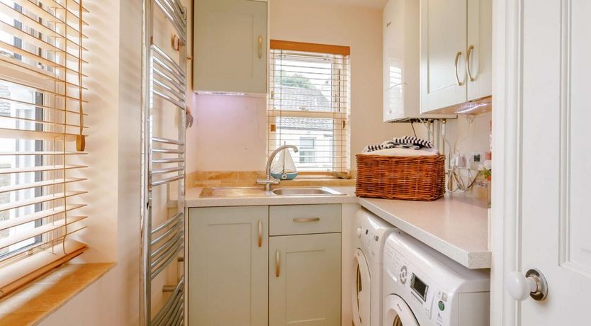 Photo of 3 Bed in Charmouth