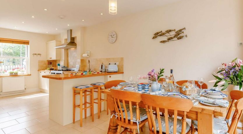 Photo of 3 Bed in Charmouth