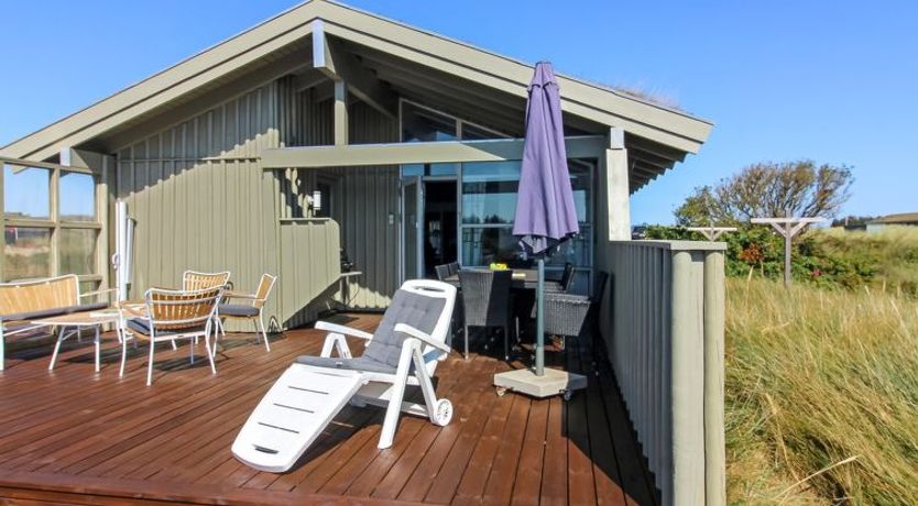 Photo of "Adrienne" - 490m from the sea