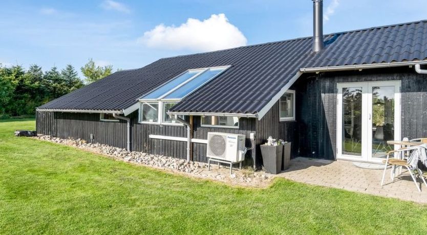 Photo of "Wilmer" - 600m from the sea