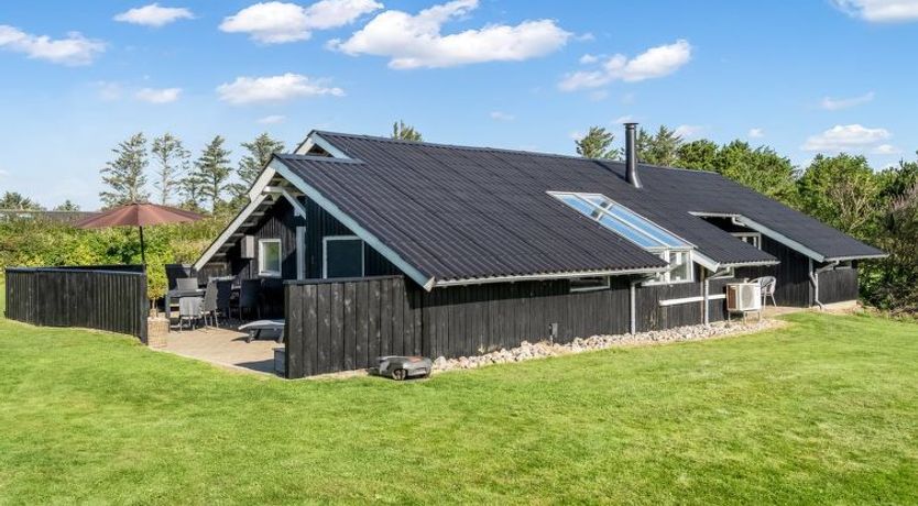 Photo of "Wilmer" - 600m from the sea