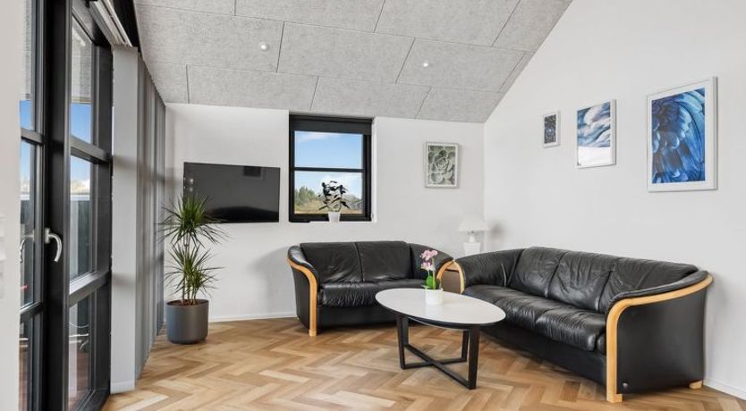 Photo of "Nelie" - 1.2km from the sea