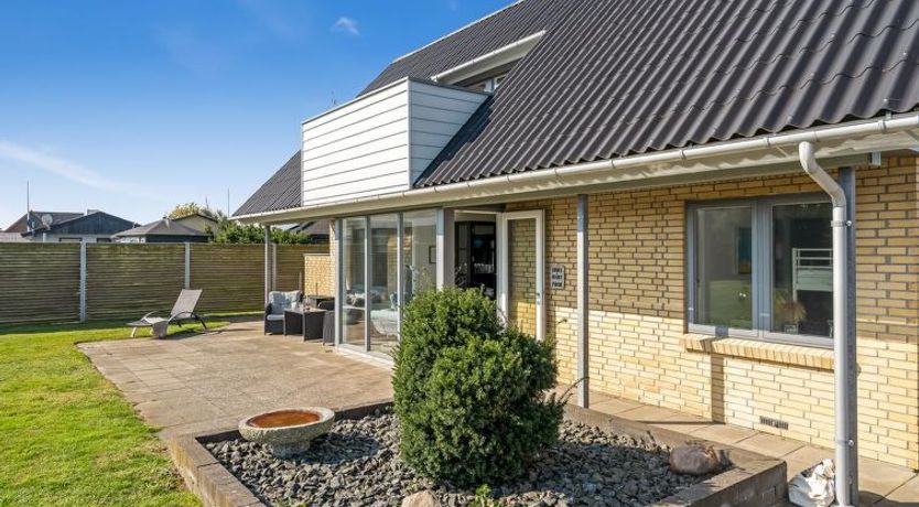 Photo of "Isabel" - 600m from the sea