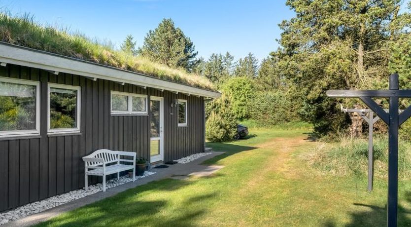 Photo of "Elisenda" - 2.2km from the sea