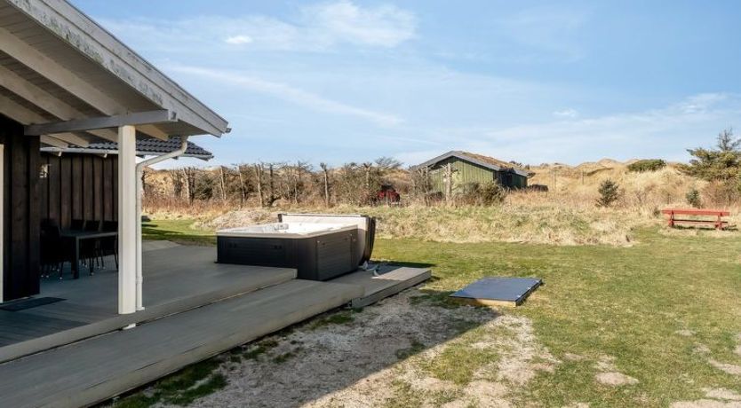 Photo of "Djuna" - 550m from the sea