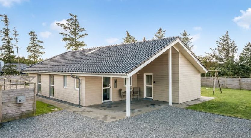 Photo of "Elektra" - 450m from the sea