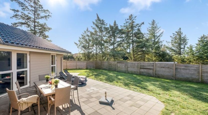 Photo of "Elektra" - 450m from the sea