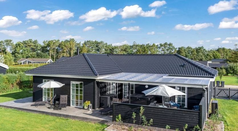 Photo of "Thala" - 500m from the sea