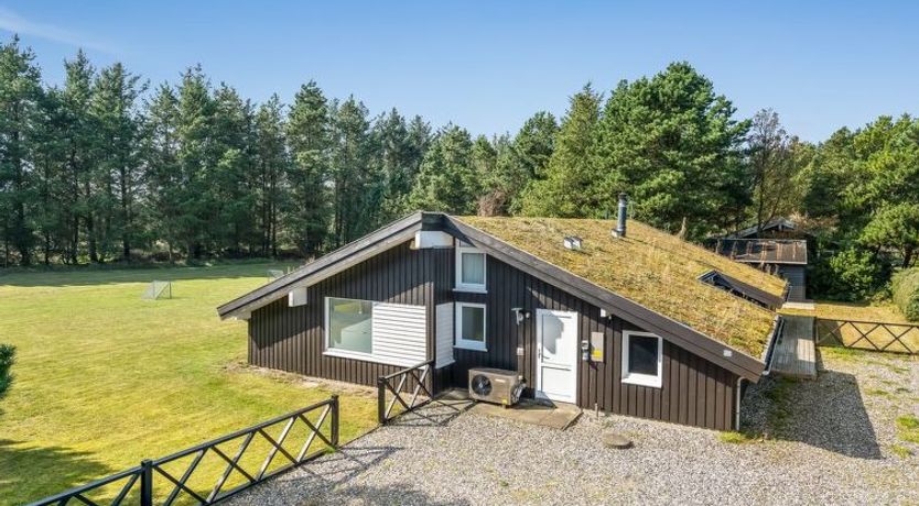 Photo of "Arild" - 900m from the sea