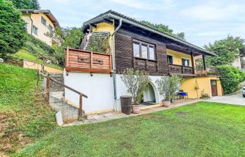 Zeitlos Holiday Home