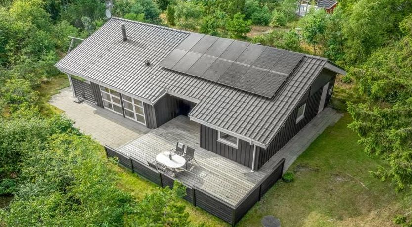 Photo of "Brunetta" - 350m from the sea