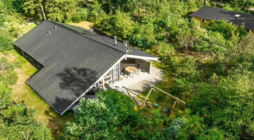 Photo of "Brunetta" - 350m from the sea