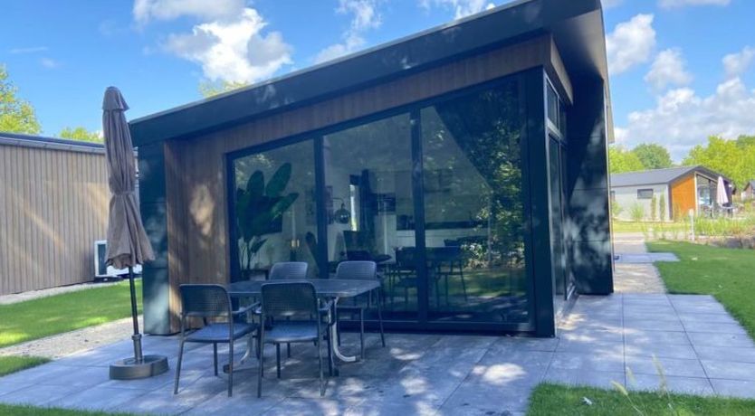 Photo of Pavilion Maximaal 4