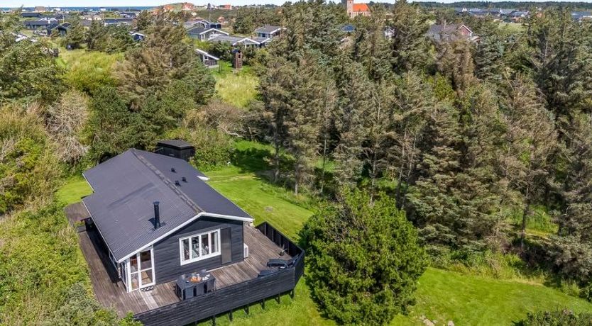 Photo of "Tuke" - 400m from the sea