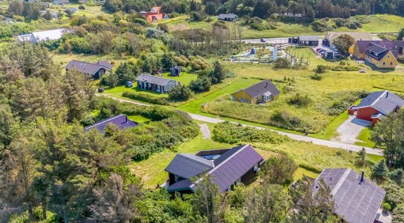 Photo of "Tuke" - 400m from the sea