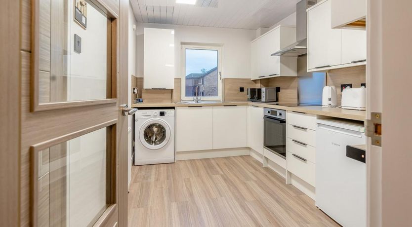 Photo of 2 Bed in Kirkcaldy