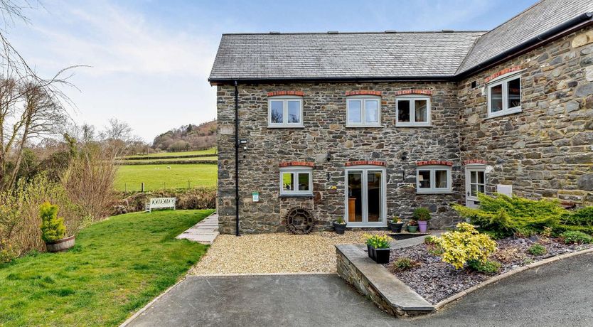 Photo of 2 Bed in Llanidloes