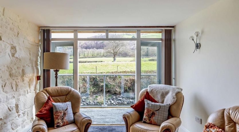 Photo of 2 Bed in Cwmbelan