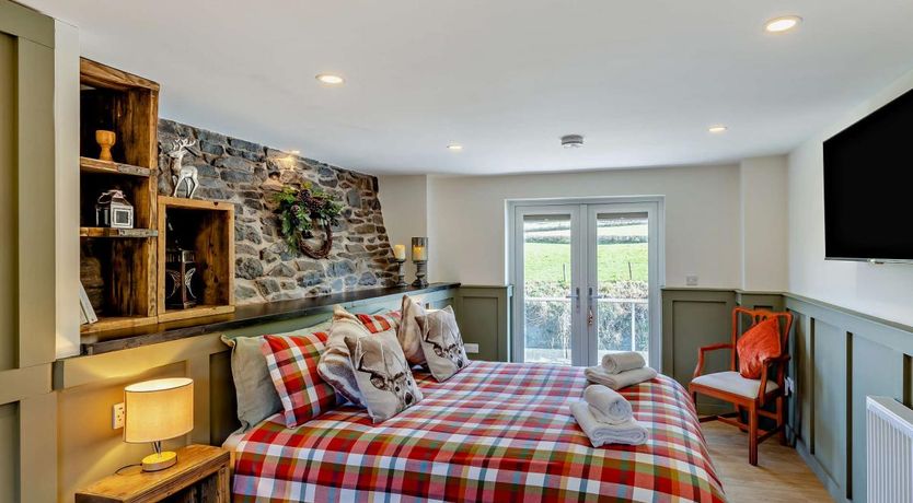 Photo of 2 Bed in Cwmbelan