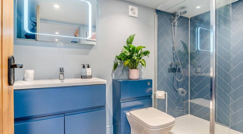 Photo of 1 Bed in Tirley