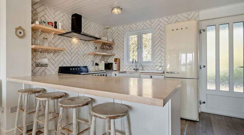 Photo of 3 Bed in South Cerney