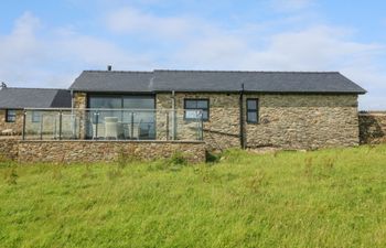 Tyddyn Bach Holiday Home