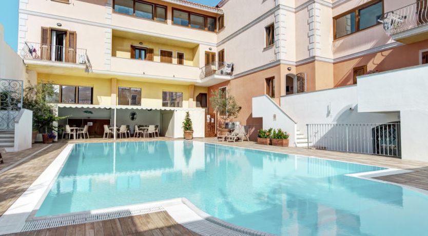 Photo of Cristal Blu