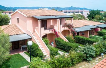 Residenza Gallura Apartment 3 Holiday Home