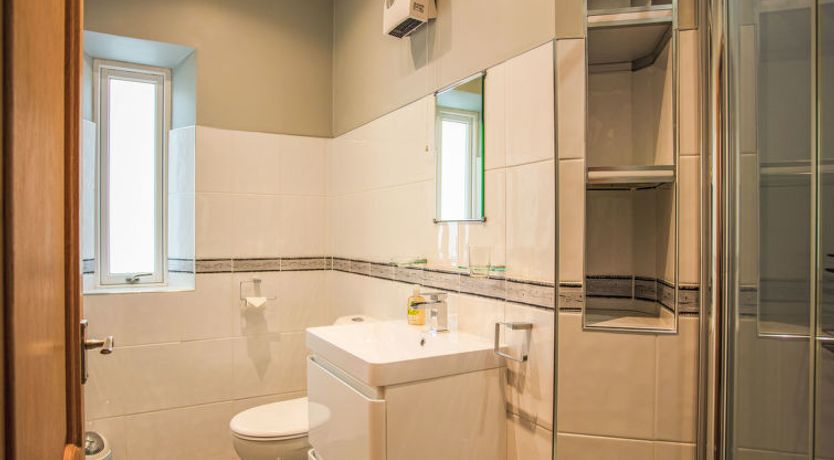 Photo of Benderloch House