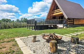 Tomina Koliba Lika Holiday Home