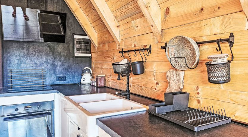 Photo of Tomina Koliba Lika