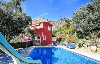 Aviles Holiday Home