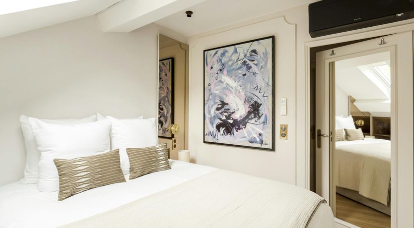 Photo of Contemporary Art