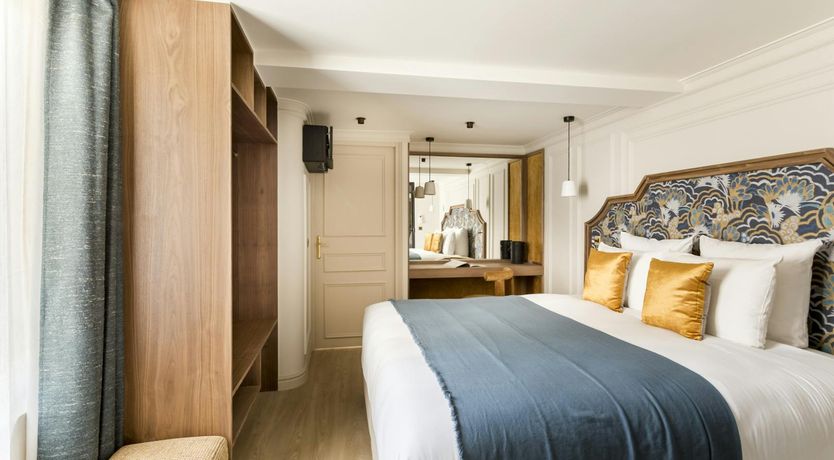 Photo of Silver Pearl