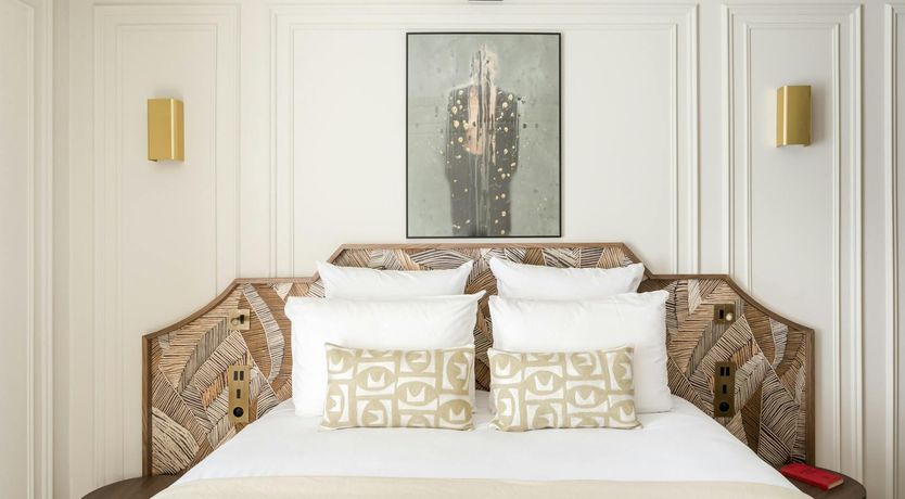 Photo of Silver Pearl