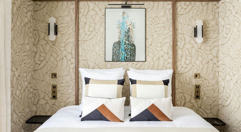 Photo of Silver Pearl