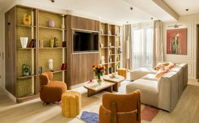 Photo of Silver Pearl