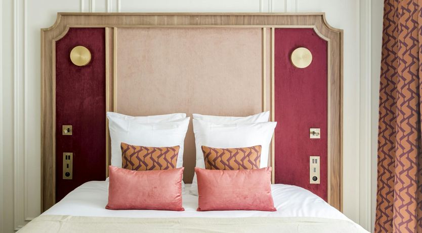 Photo of Silver Pearl