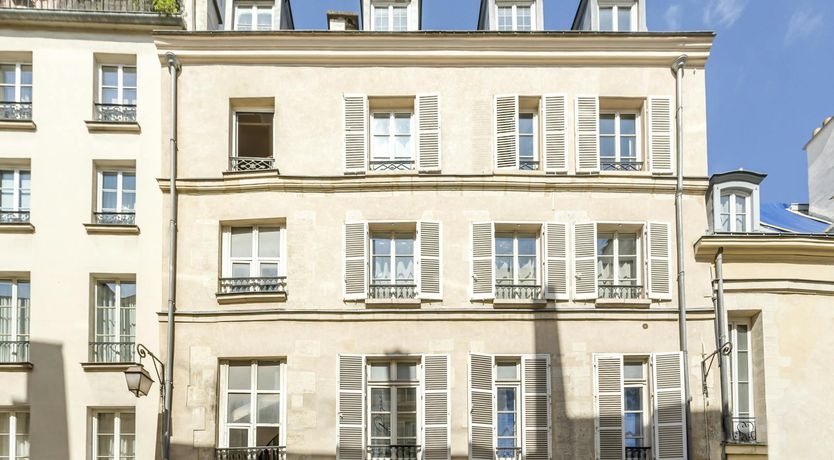 Photo of Silver Pearl