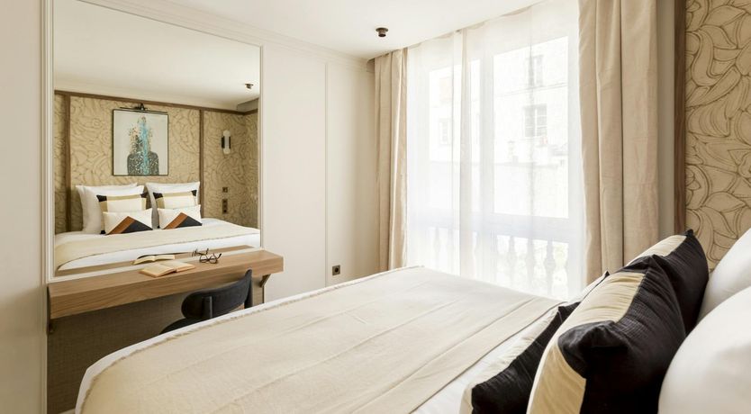 Photo of Silver Pearl