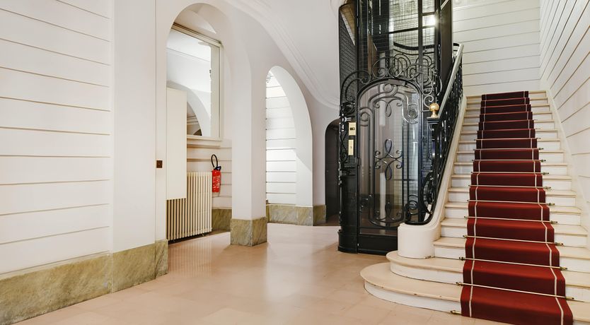 Photo of Louvre Grandeur