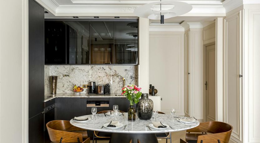 Photo of Glittering Pearl