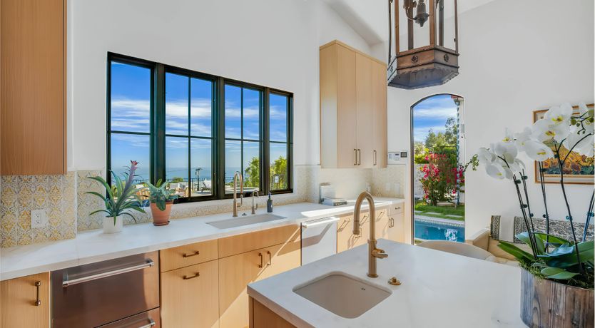 Photo of Ocean Symphony