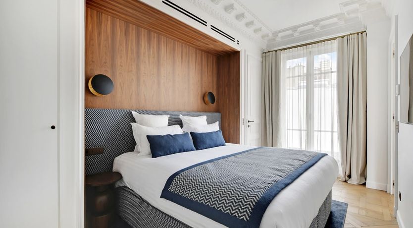 Photo of Louvre Splendour