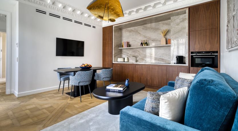 Photo of Louvre Splendour